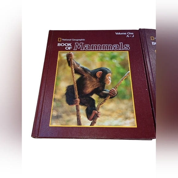 Vintage , national geographic mammal studies 2 part book set , good condition - Picture 2 of 8